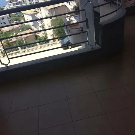 Apartamento Thanasi *