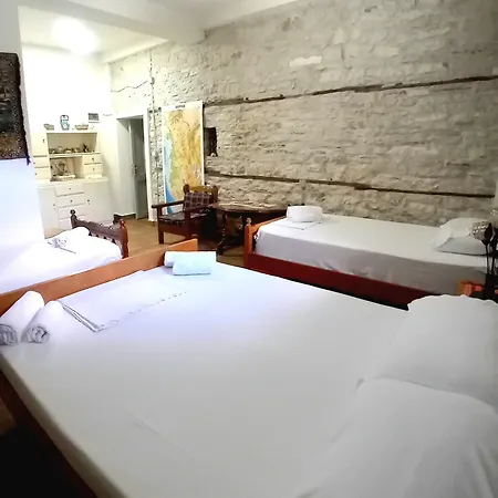 House Cela Hotel 3*