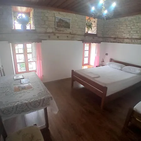 Hotel House Cela Gjirokaster
