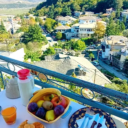 Hotel House Cela 3*