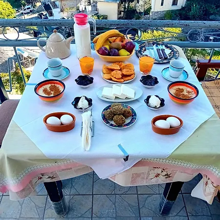House Cela Hotel