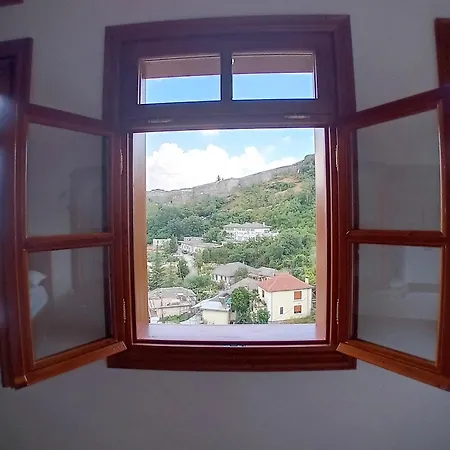 Hotel House Cela 3*
