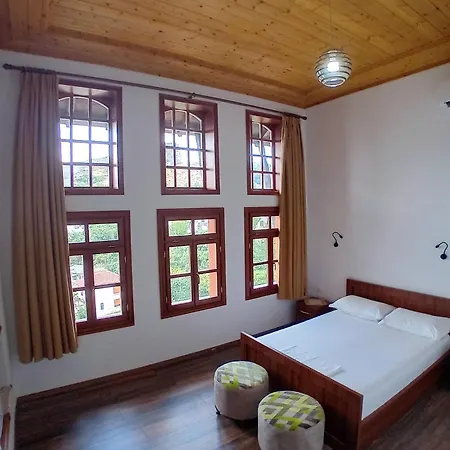 House Cela Hotel Gjirokaster