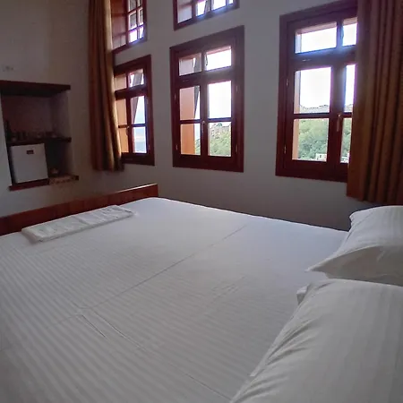 House Cela 3* Gjirokaster