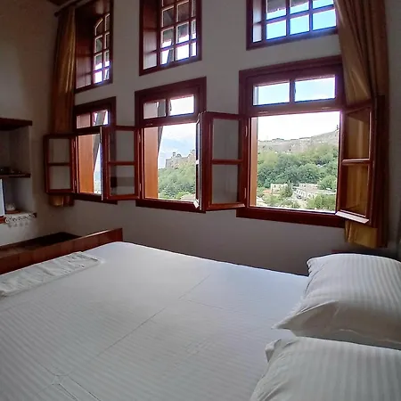 House Cela Hotel 3*